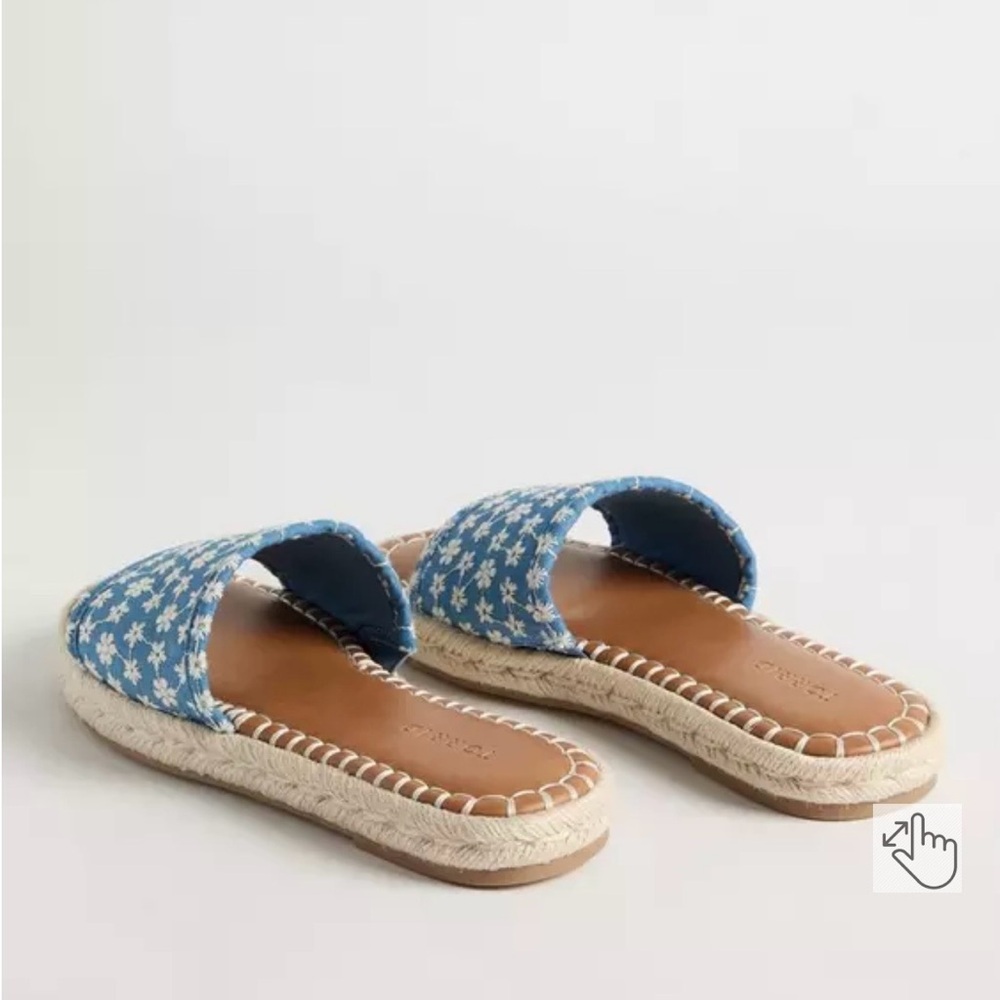 Torrid Blue and White Floral Espadrille Slides - Picture 3 of 4
